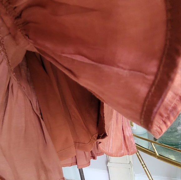 NWOT HEART❤️HEELS Silky Copper Dress with an iridescent shine✨️ - Picture 7 of 10